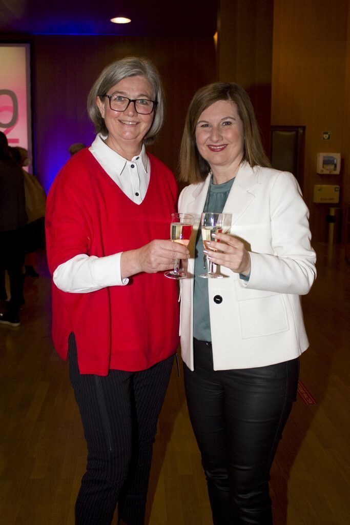 Angelika Berchtold (ÖGK) und Sabine Rudigier (ÖGB) beim Talk.
