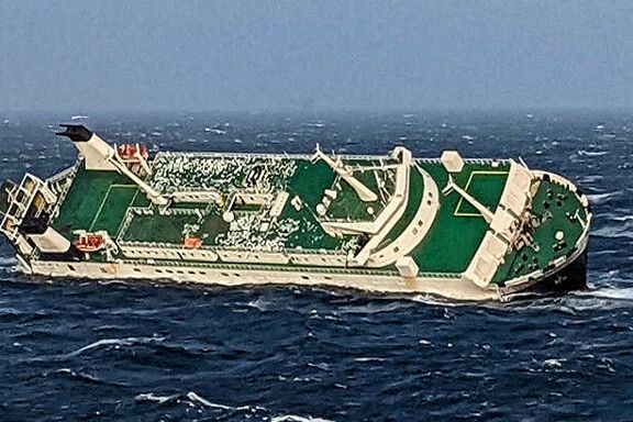 Schiff mit 30-köpfiger Besatzung vor iranischer Küste gesunken