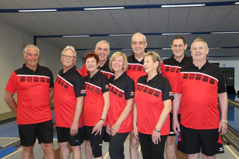 Die Kegler des Pensionistenverbands Götzis gönnten sich neue T-Shirts und Trainingsjacken. Dagmar Pürstl