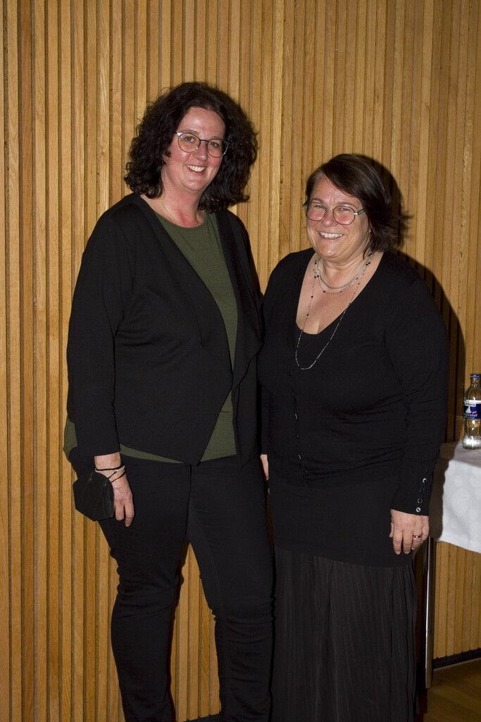 Die Organisatorinnen Petra Ebner (l.) und Michaela Mörschbacher.