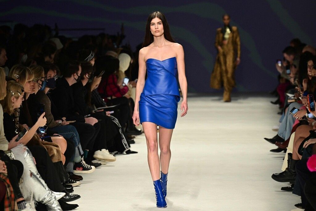 Ganz in Blau