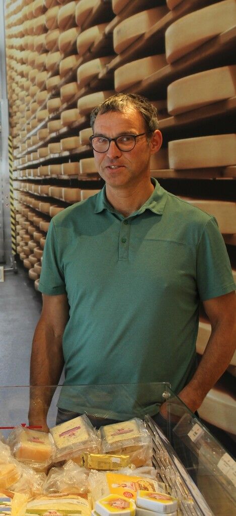 Gerhard Sutterlüty wählte die besten Käse aus.