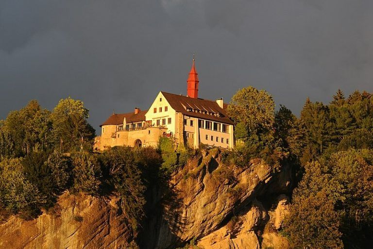 Heute ist der Gebhardsberg vor allem als Ausflugsziel bekannt und das Burgrestaurant beliebt. <span class="copyright">F. Böhringer</span>