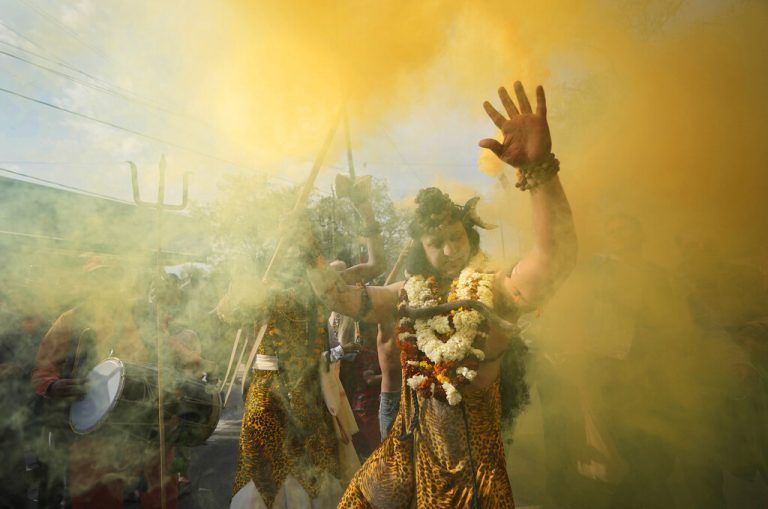 Hindus vor allem in Indien feiern am Dienstag das Shivratri-Festival zu Ehren der Gottheit Shiva. AP/Anand