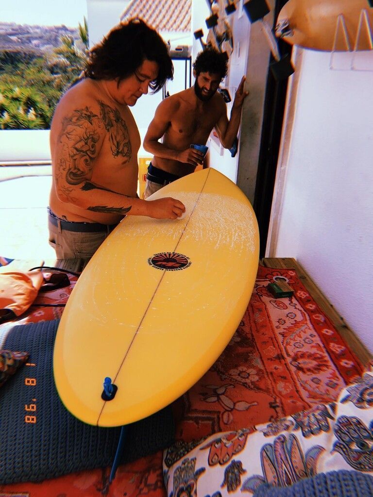 In Portugal lernte Michael Kohler das Surfen, in Sulzberg das Kochen.