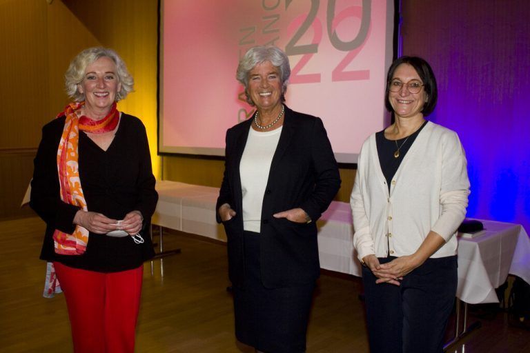 Katharina Wiesflecker (l.), Heide Schmidt und Tanja Kopf luden zu einem interessanten Abend für Frauen ein. Franc