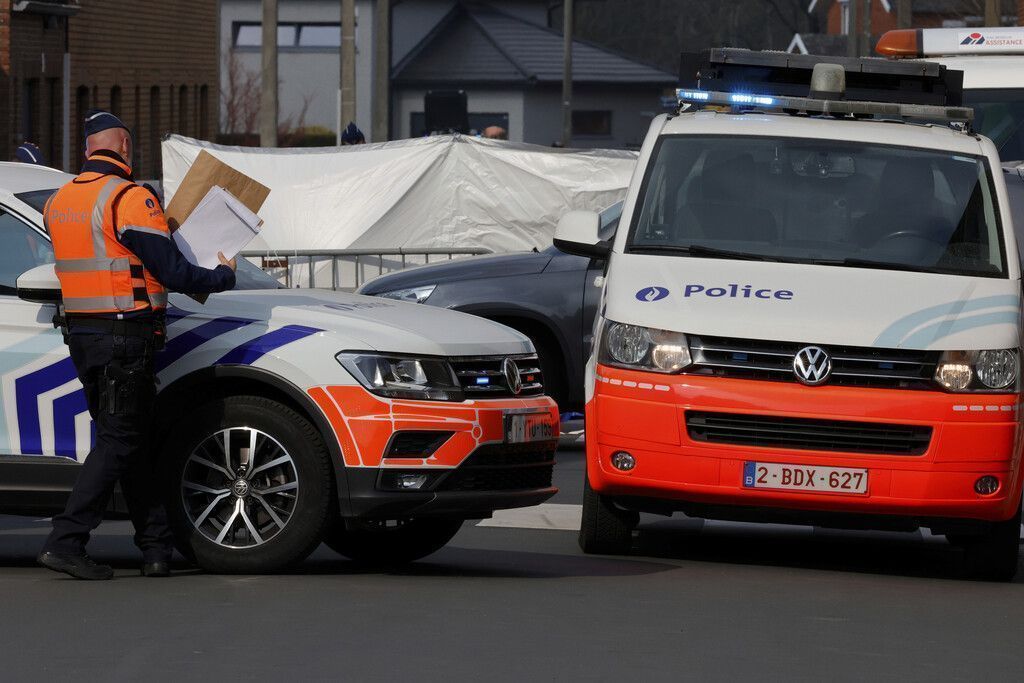 Mordermittlungen nach Fahrt in Menschenmenge