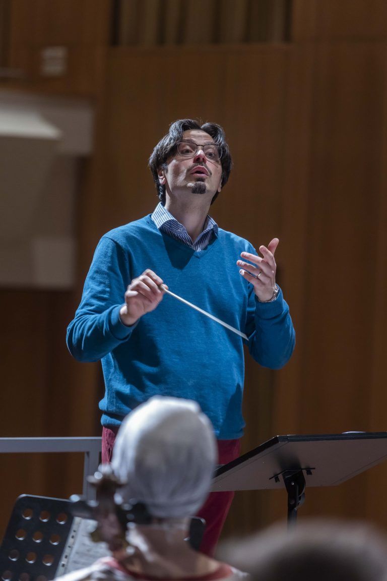 Dirigent Vito Cristofaro. <span class="copyright">VN/Paulitsch</span>