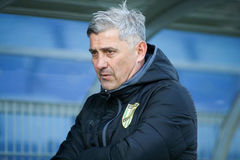 SANKT POELTEN,AUSTRIA,31.OCT.21 - SOCCER - ADMIRAL 2.Liga, SKN Sankt Poelten vs SC Austria Lustenau. Image shows head coach Markus Mader (A.Lustenau). Photo: GEPA pictures/ Manuel Binder