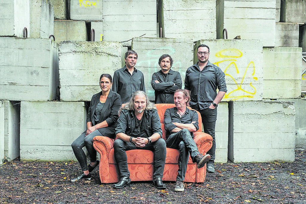 Sonnenkönigin unplugged präsentiert „Krauthobel“