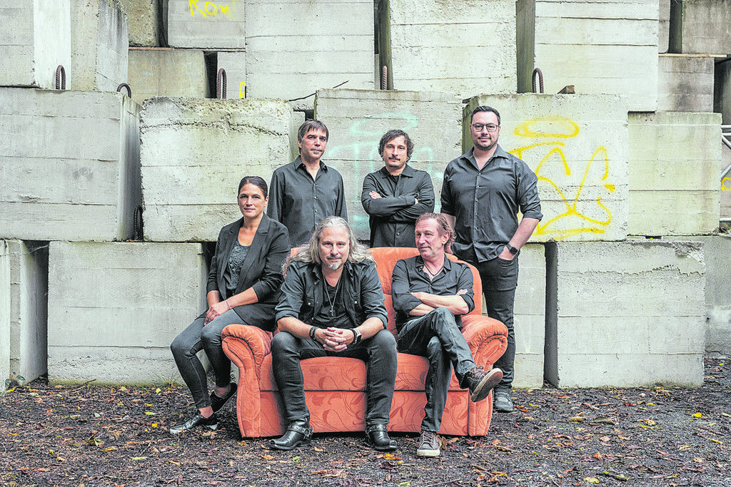 Sonnenkönigin unplugged präsentiert „Krauthobel“