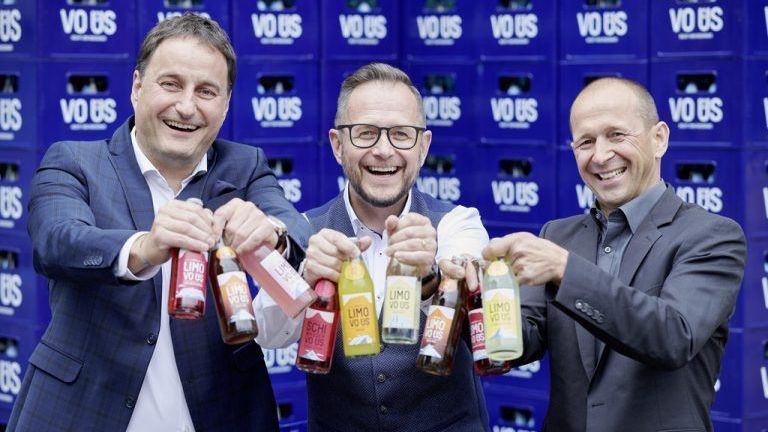 Wo &#8220;Vo üs&#8221;-Limo abgefüllt wird