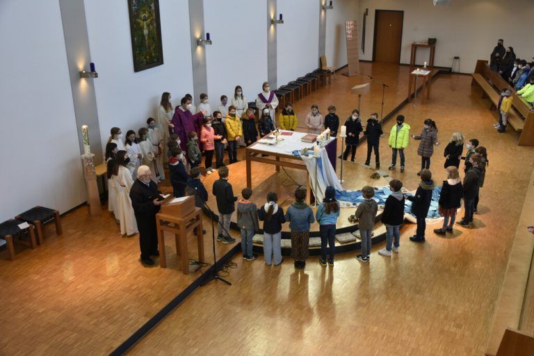 Vor Kurzem fand in der Pfarre in Altach ein Workshop für alle Kinder, die dieses Jahr zur Erstkommunion kommen, statt. Pfarre Altach
