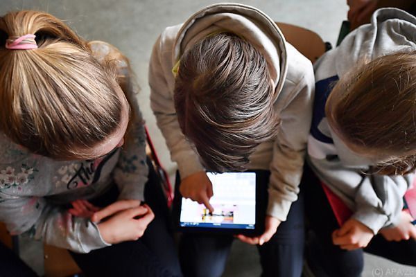 &#8220;Informatische Bildung&#8221; ab der 1. Klasse Volksschule
