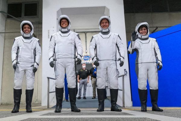 Neue Crew an der Internationalen Raumstation ISS angekommen