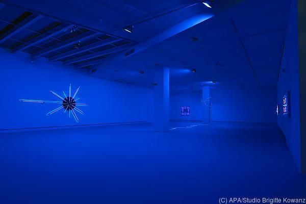 Linz ehrt verstorbene Brigitte Kowanz mit Großinstallation