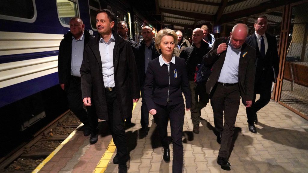 Von der Leyen auf dem Weg nach Kiew