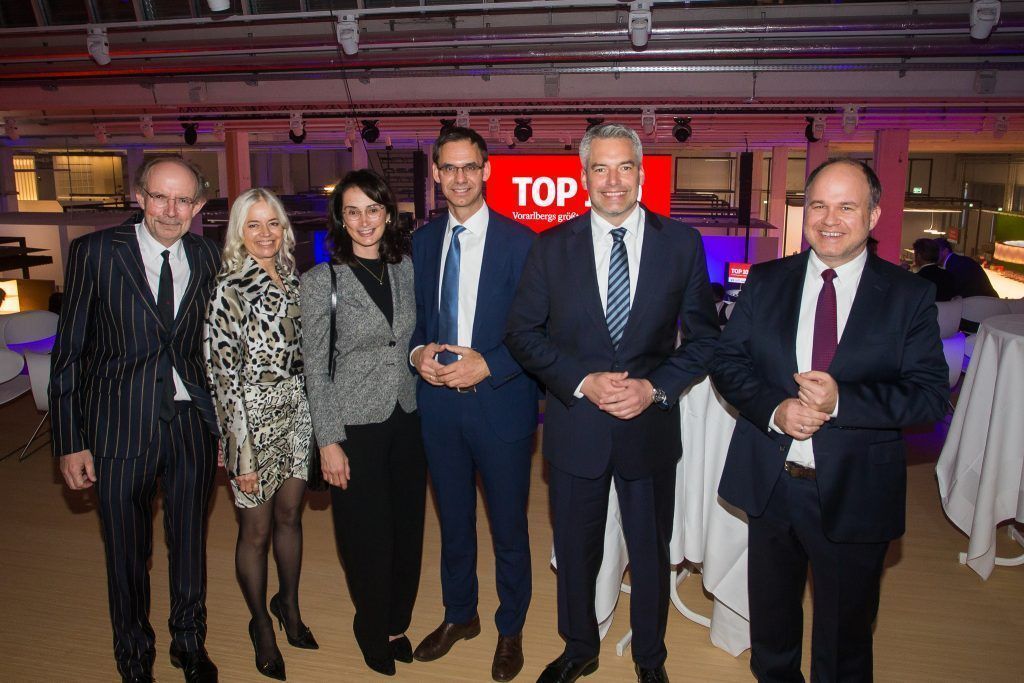 Prominente Wirtschaftsvertreter  im Fokus eines Festabends