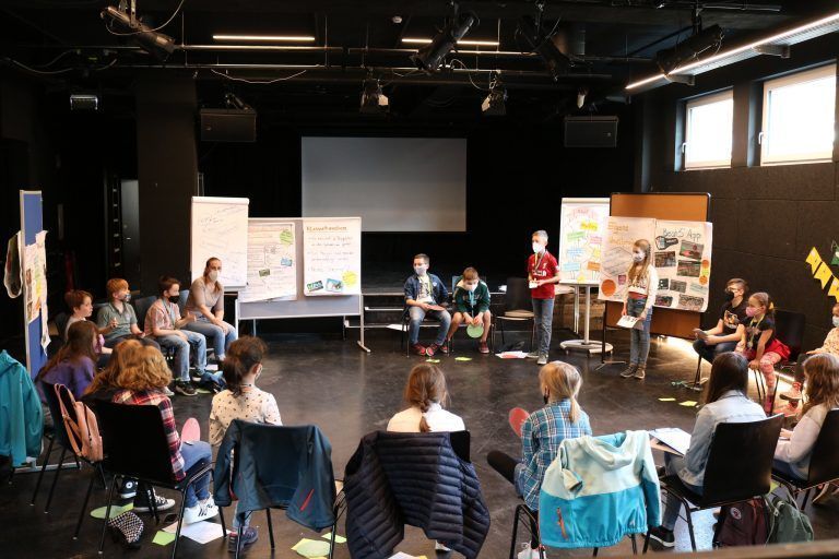 Die dritte und jüngste Kinderstadtvertretung wurde bereits Ende März abgehalten. Dabei wurden die Berichte der verschiedenen Themen-Teams in den Fokus genommen sowie über Projekte und Ideen diskutiert.Stadt Feldkirch