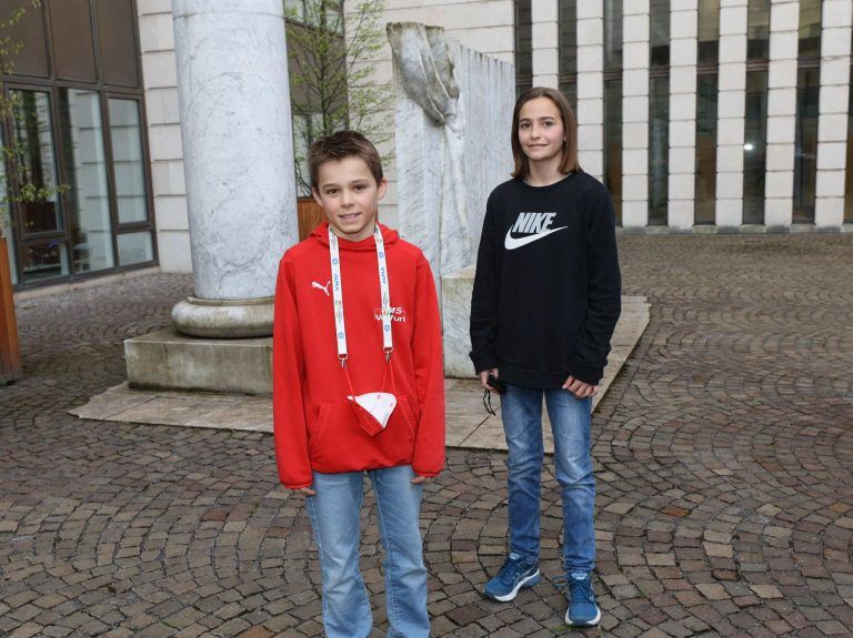 Einzelpreisträger Valentin Pöllmann und Jakoba Peter.
