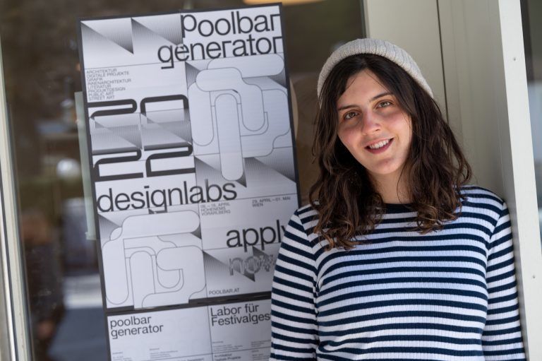 Lilian Furrer war 2021 selbst Teilnehmerin beim Poolbar-Generator. Heute organisiert sie die Workshopreihe. VN/Serra