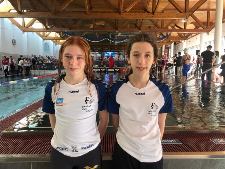 Anabel und Maria im Sportzentrum Rif. SC Bregenz