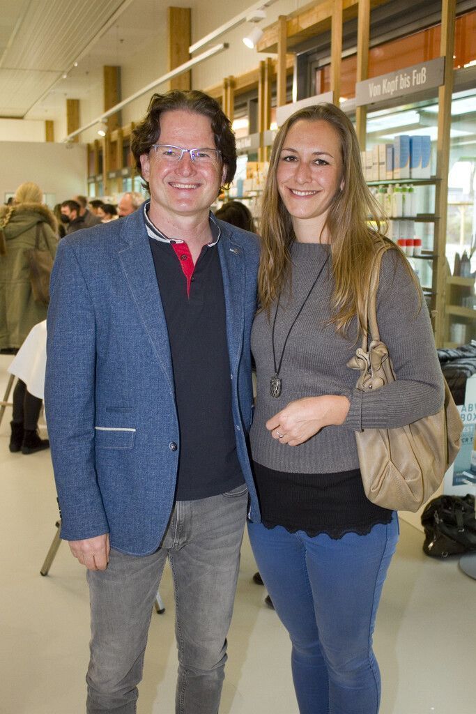Anita und Heinz König machten sich ein Bild von der Apotheke.