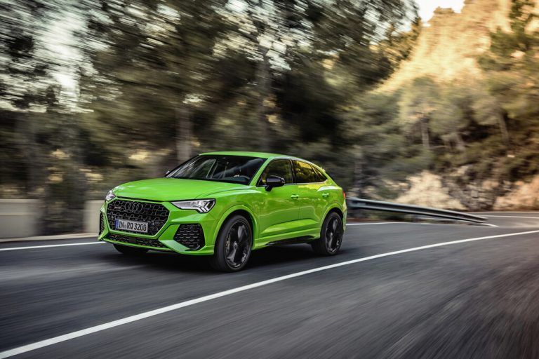 Audi Q3 Sportback: Das giftig wirkende Grün unterstreicht die Leistungsstärke und -bereitschaft des Top-Sportlers mit dem legendären 2,5-Liter-Benziner.