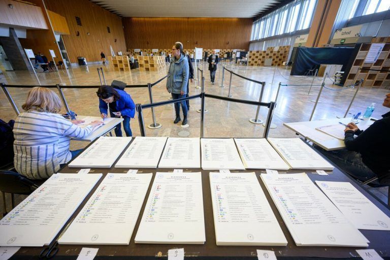 Bei der slowenischen Parlamentswahl hat die neu gegründete Freiheitsbewegung einen Erdrutschsieg errungen. AFP