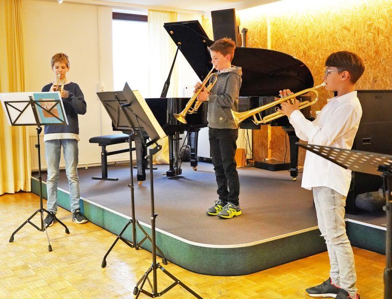 Das Trompetenensemble Trompetrio der Musikschule Hard.