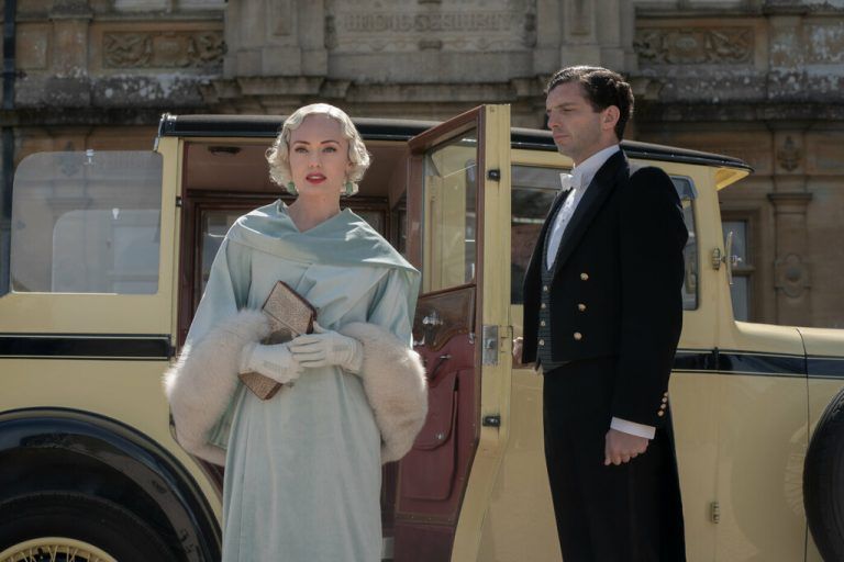 Die Filmleute kommen nach Downton Abbey, samt dem Filmstar Myrna Dalgleish (Laura Haddock).