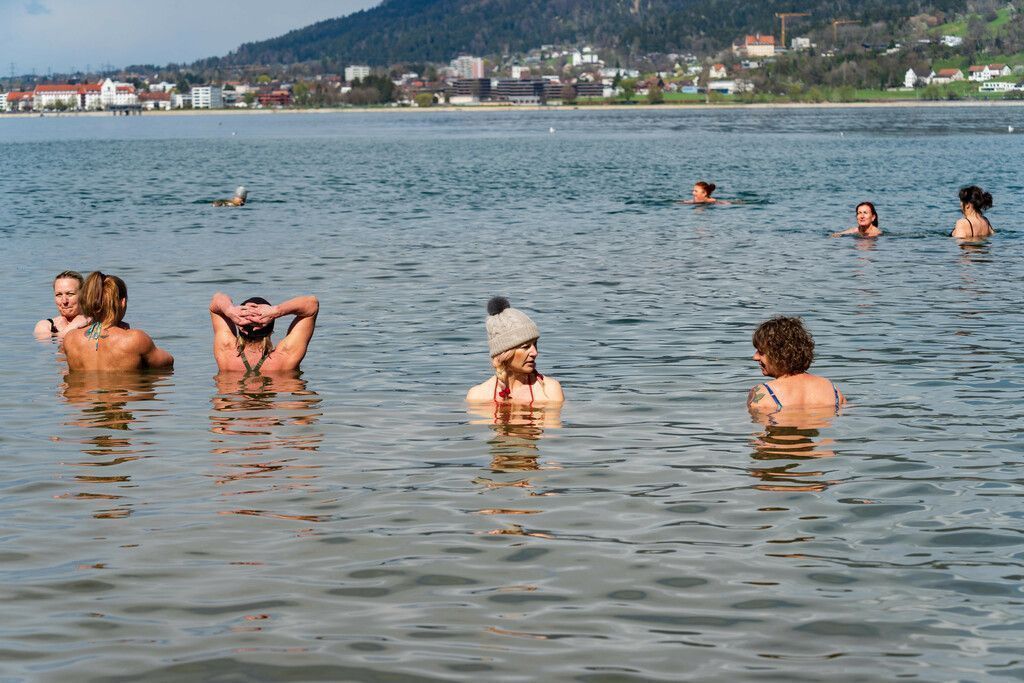 Für den leukämiekranken kleinen Paul in die kalten ­Fluten des Bodensees. »A7