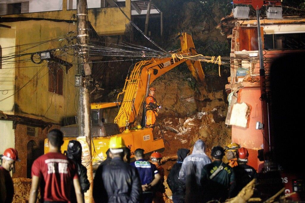 Mindestens 16 Tote bei schweren Unwettern in Brasilien