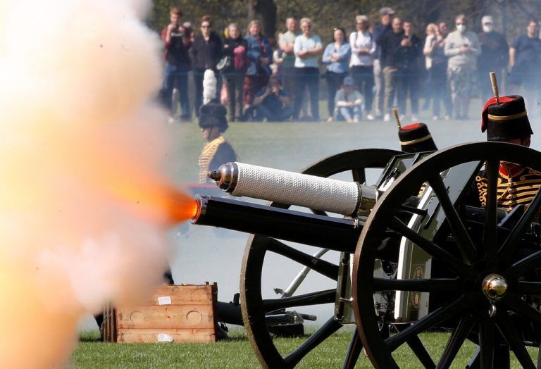 Im Hyde Park wurden 41 Salutschüsse abgefeurt. RTS
