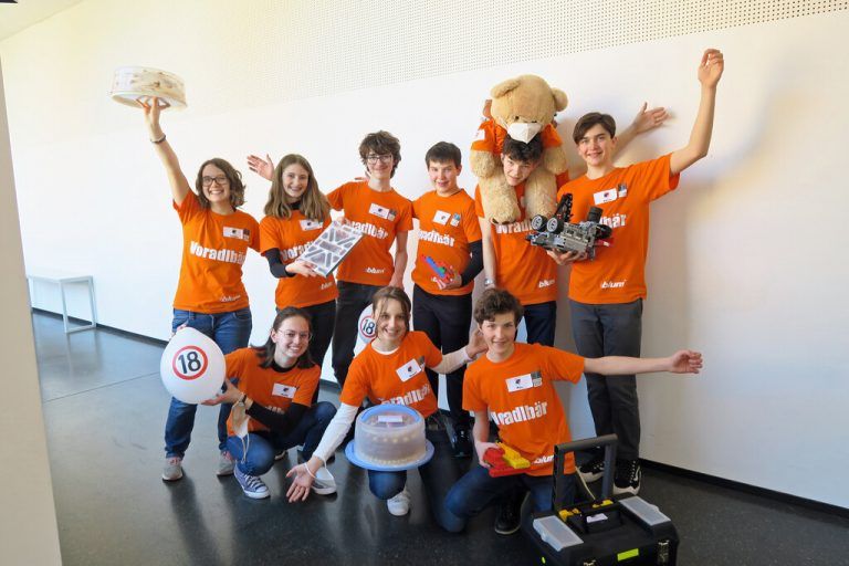 In den Kategorien Forschung und Grundwerte erreichten die Voradlbären jeweils den 2. Platz und in der Kategorie Robotgame den 1. Platz.<span class="copyright">lcf (3)</span>