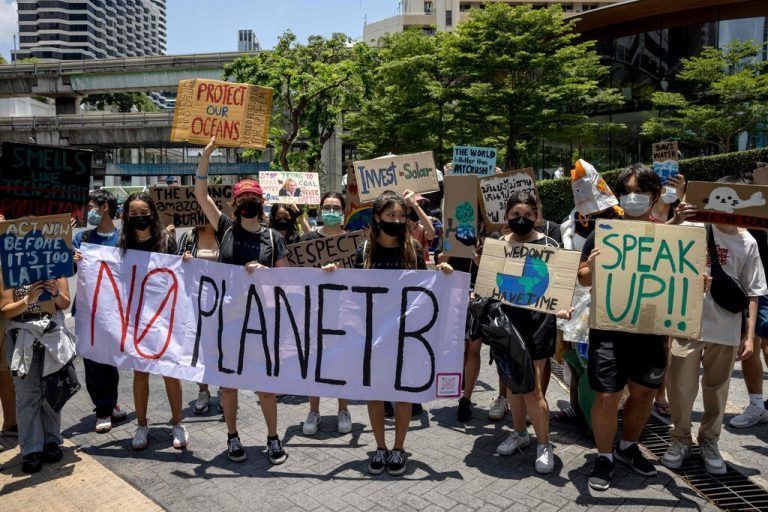 In der Hauptstadt Thailands, Bangkok, protestieren Aktivisten für den Klimaschutz. AFP