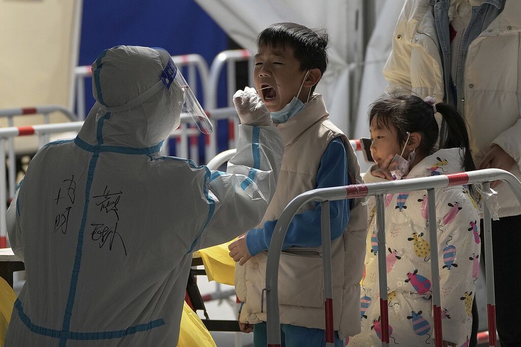 Shanghai trennt Kinder von Eltern
