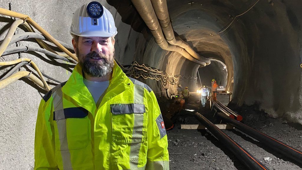 Ein Blick unter die Erde: Bernhard Braza zeigt den Stadttunnelstollen