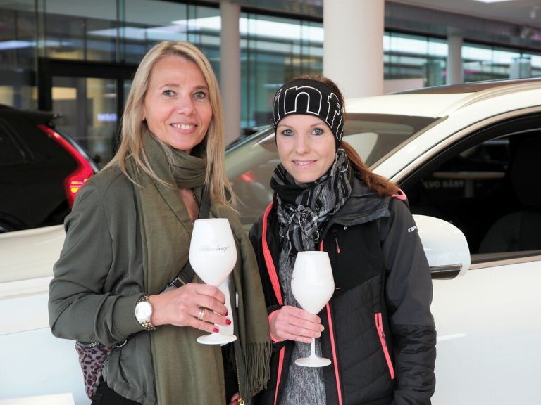 Monika Tusch und Madeleine Hammerer ließen sich beim Kick-Off inspirieren.
