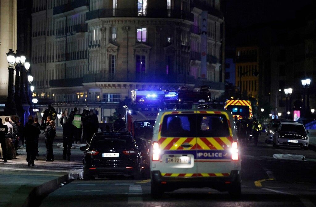 Pariser Polizist schoss auf Pkw und tötete zwei Insassen