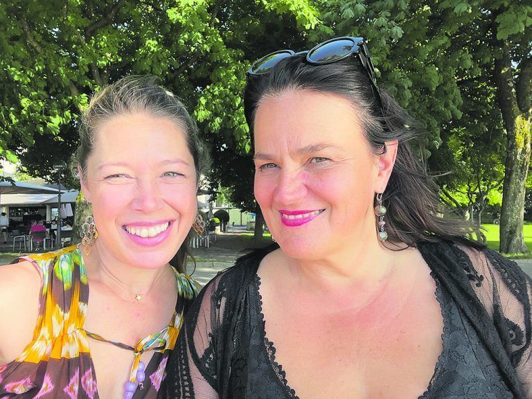 Sabine Burtscher und Bettina Anna Bohne verbinden Keksproduktion und Kunst.Unter dem Thema Herzensqualität finden mehrere Veranstaltungen statt.BI