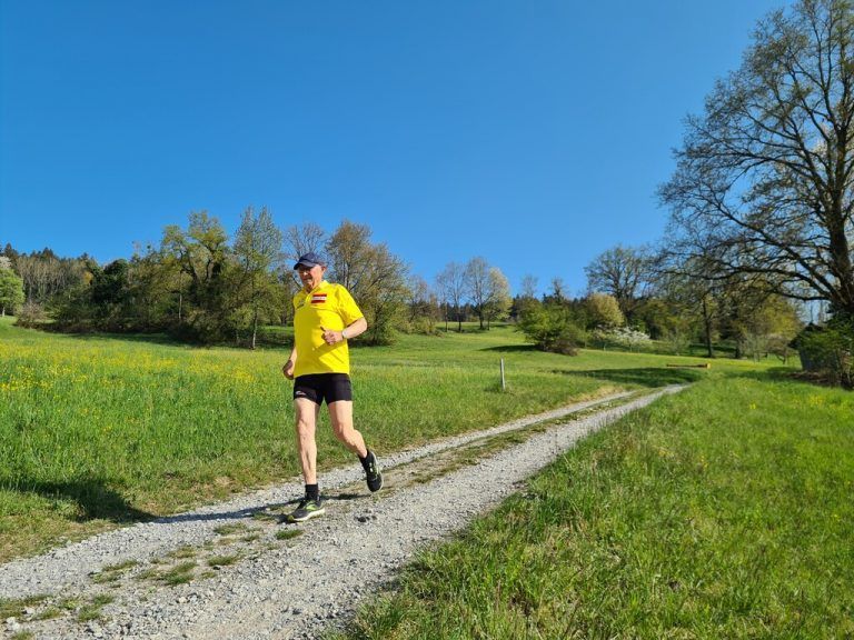 <p>Seine Lauftrainingsstrecke startet direkt vor seiner Haustür. </p>