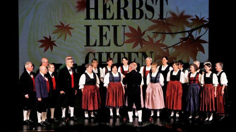 Trachtengruppe Lustenau nimmt Muttertagsaufführung in Angriff