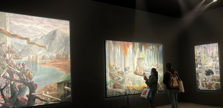 Mit seiner fantastisch-surrealistischen Malerei vertritt Marko Jakše das Land Slowenien auf der soeben eröffneten Biennale von Venedig. Der dunkel gehaltene Pavillon befindet sich im Arsenale. <span class="copyright">VN/CD  </span>