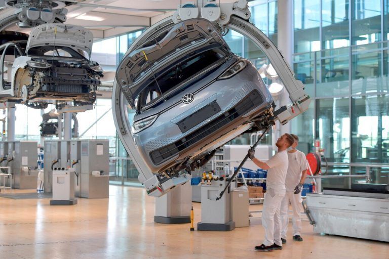 Volkswagen fuhr zu Jahresbeginn einen Milliardengewinn ein. REUTERS/Rietschel