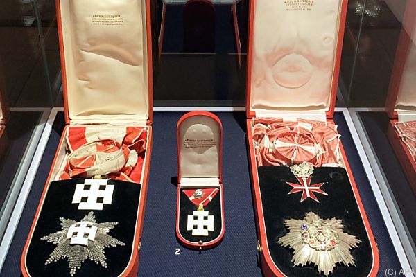 Schau über Österreichs Ehrenzeichen im Grazer Münzkabinett