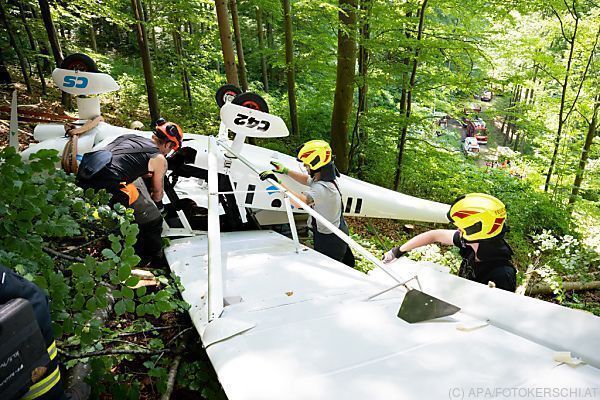 Leichtflugzeuge in OÖ zusammengestoßen: Keine Verletzten