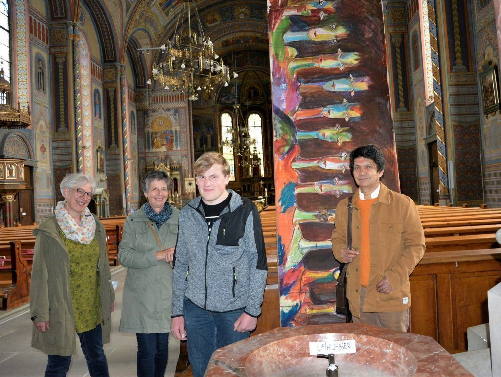 Imposantes Kunstwerk in der Kirche St. Leopold in Dornbirn-Hatlerdorf