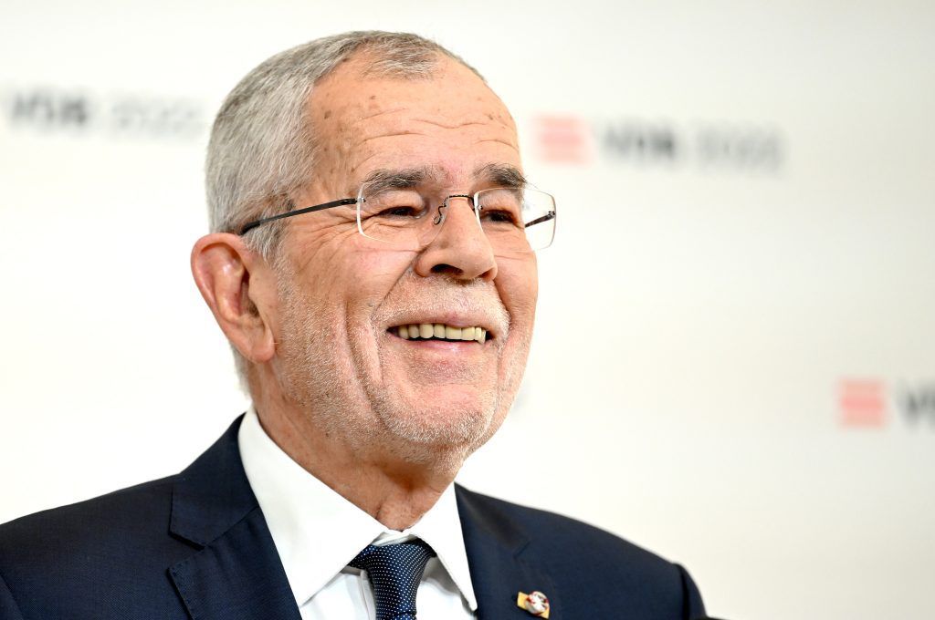 Van der Bellen möchte &#8220;sparsamen&#8221; Wahlkampf führen und wirbt um Spenden