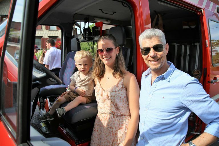 Joel zeigte Isabella und Thomas seine "Fahrkünste".